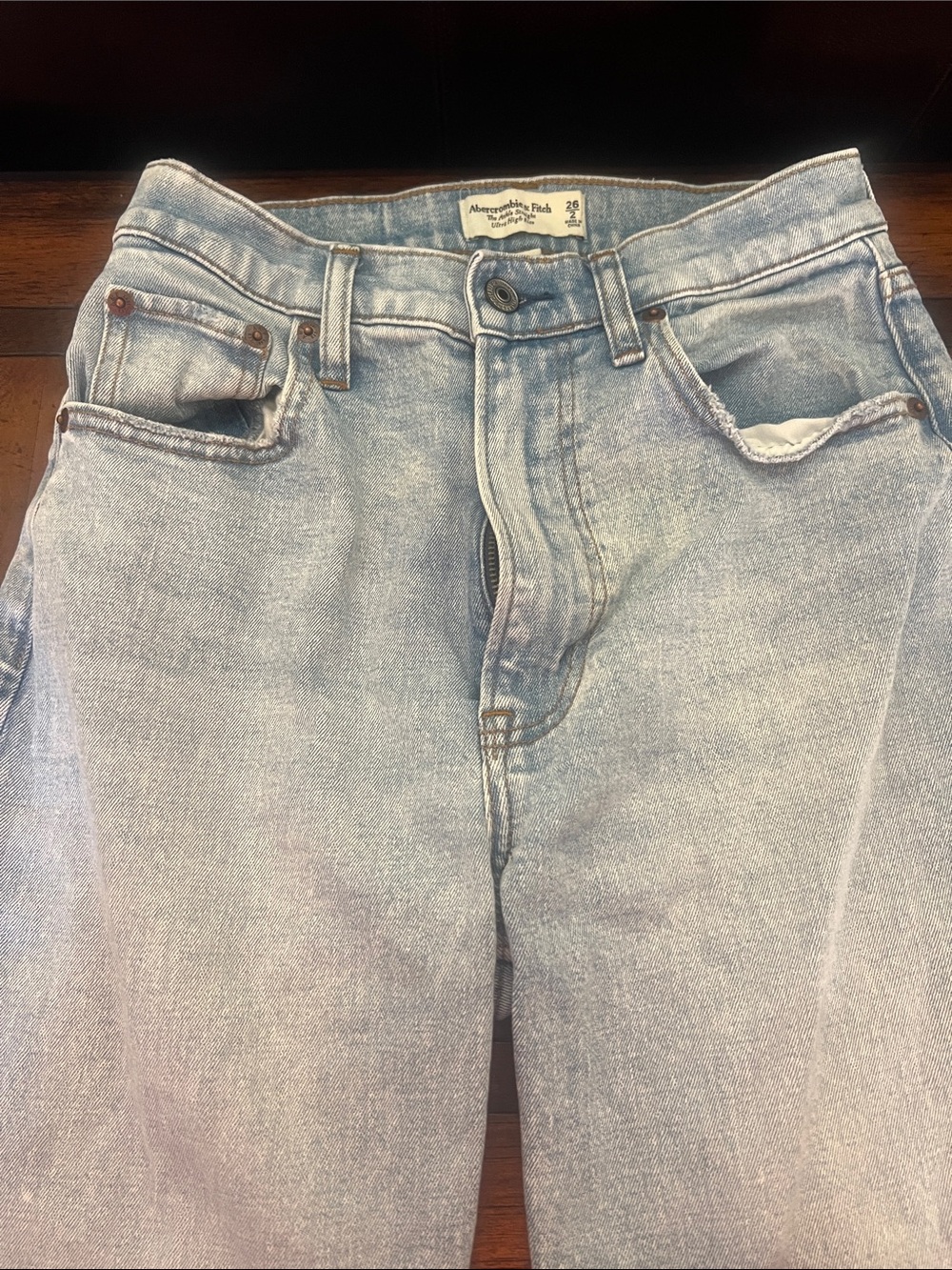 Abercrombie & Fitch Light Wash Relaxed Jeans